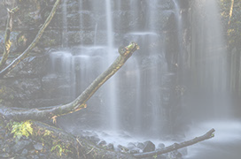 Landscape nature long exposure waterfall large u1557 r fr (1)